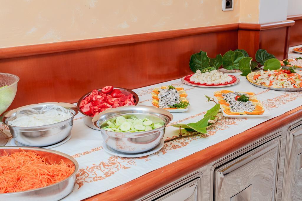 Hotel Garden 벨레지아아지마리나 외부 사진