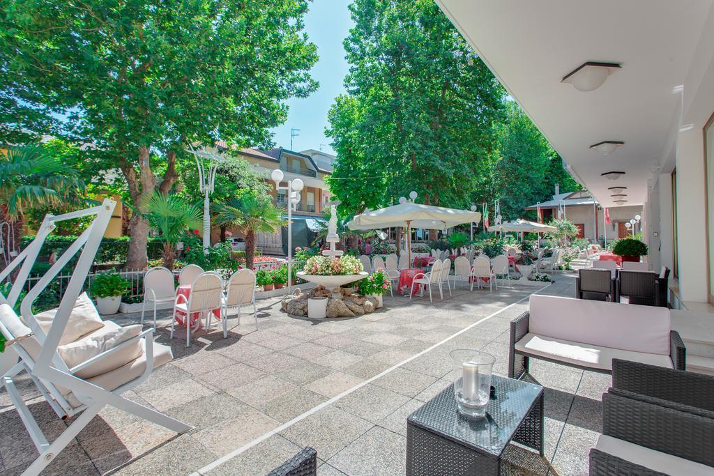 Hotel Garden 벨레지아아지마리나 외부 사진